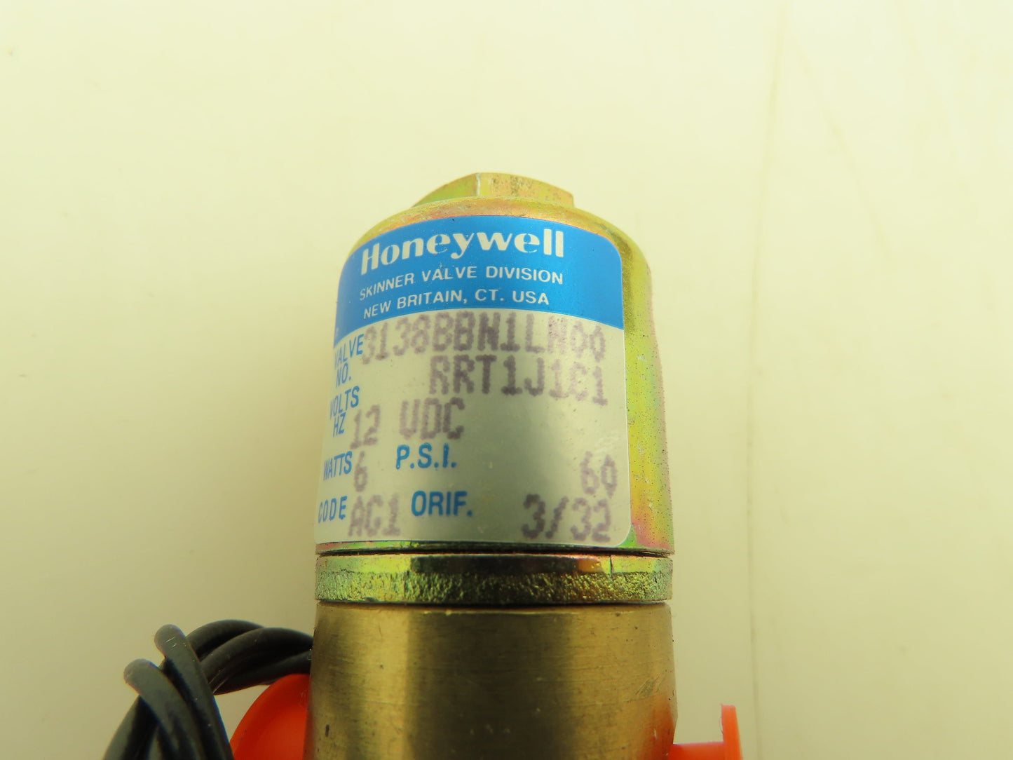 Honeywell Skinner 3138BBN1LN00 Solenoid Valve 3-Way NO 12VDC 60 PSI 1/8" NPT