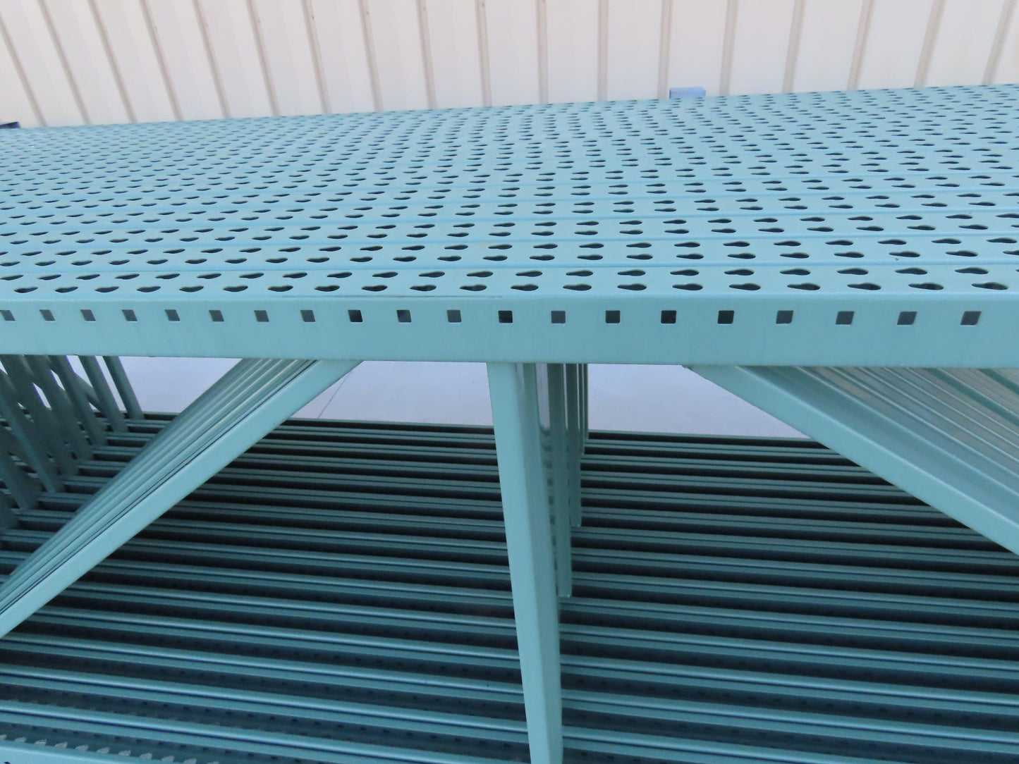 Teardrop Pallet Racking Upright Leg 16'x3 1/2' 23,900 LB 192" x 42" 3"x3" Column