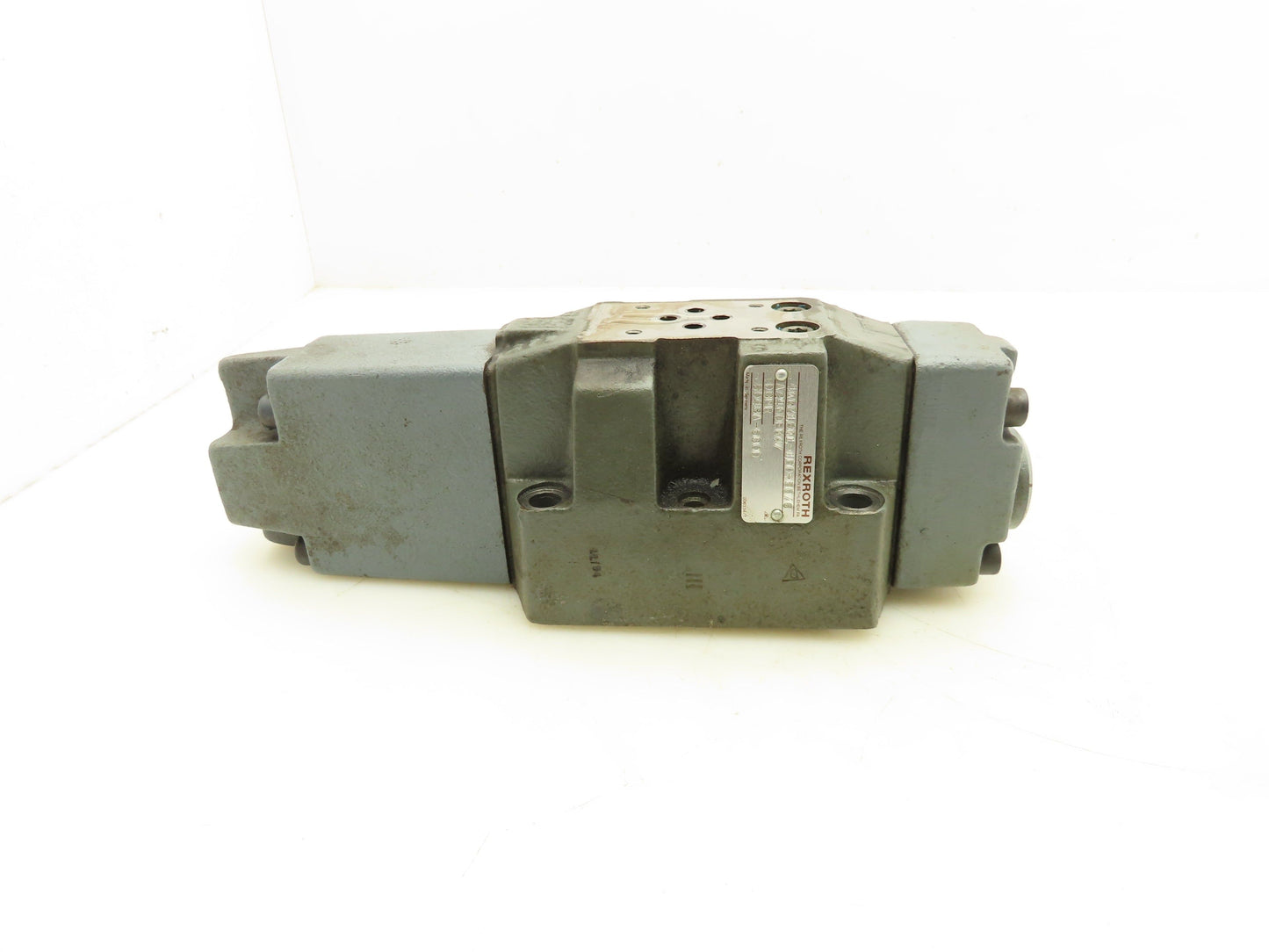 Rexroth 4WRZ16W1-150-50/6-A24N9EK4/D3MR Proportional Directional Valve