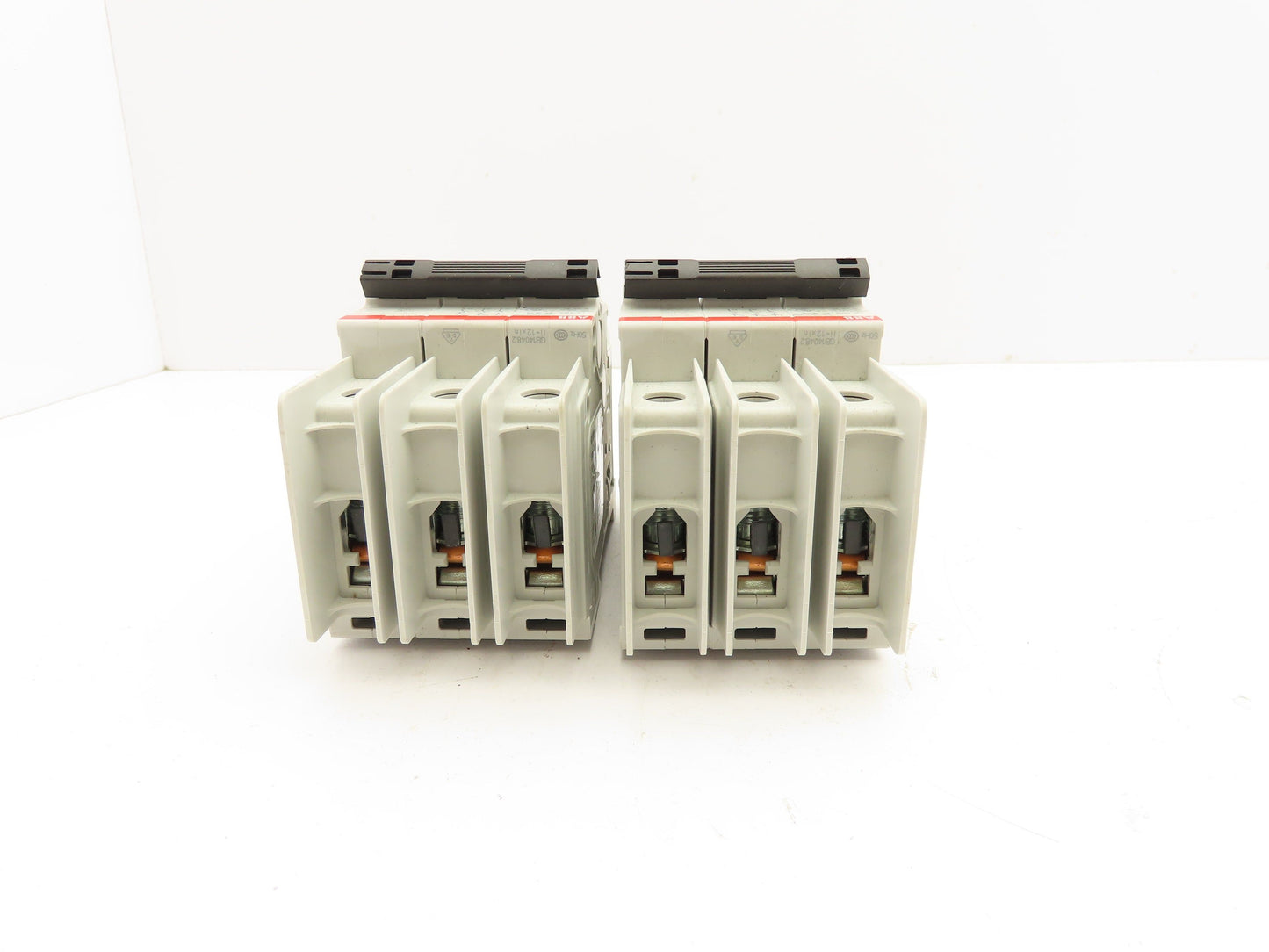 ABB E212323 Circuit Breaker 3 Pole 4A Lot of 2