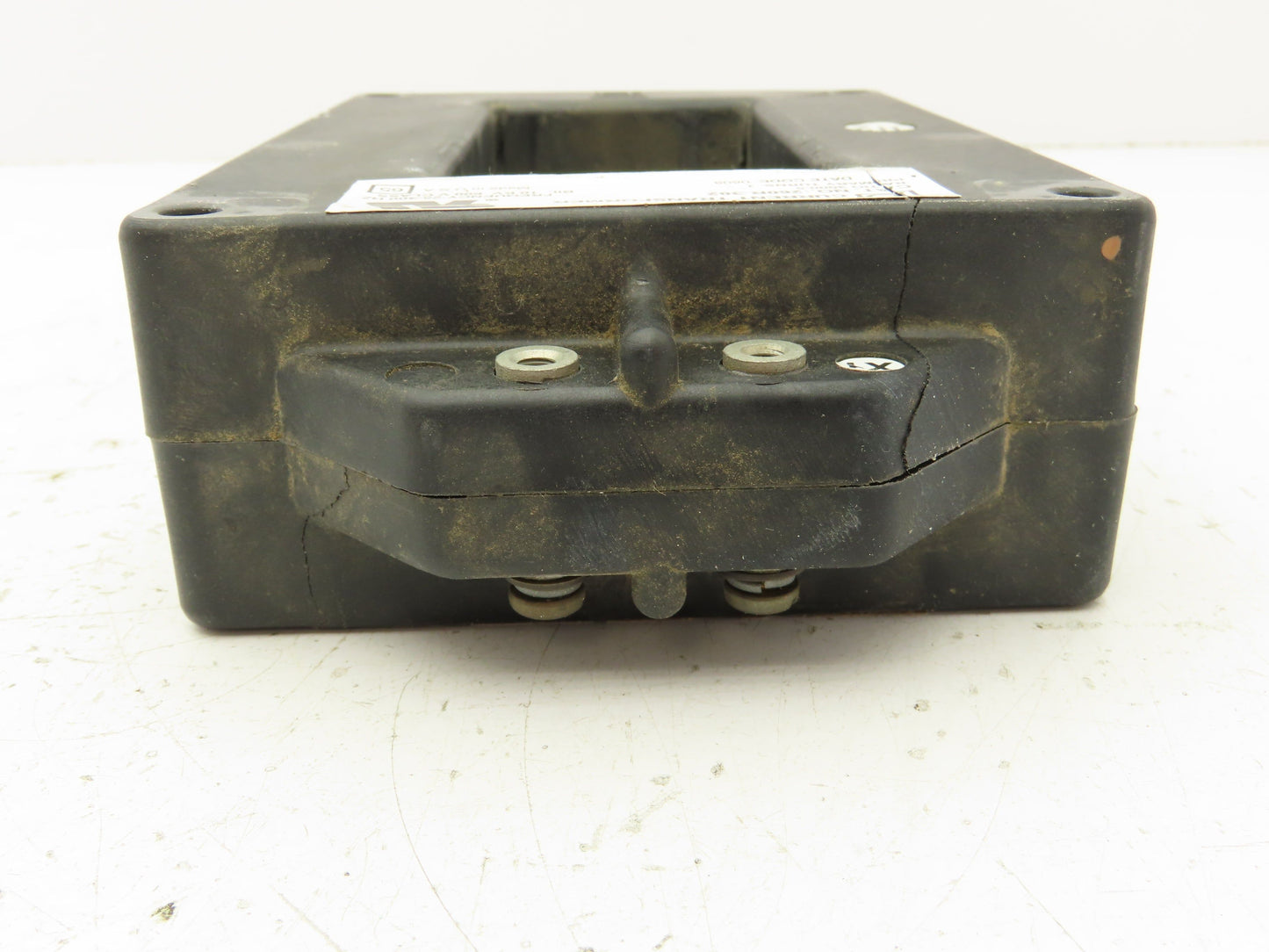 Square D 260R-302 Full Wave Current Transformer 3000:5 Ratio 600V 25-400Hz