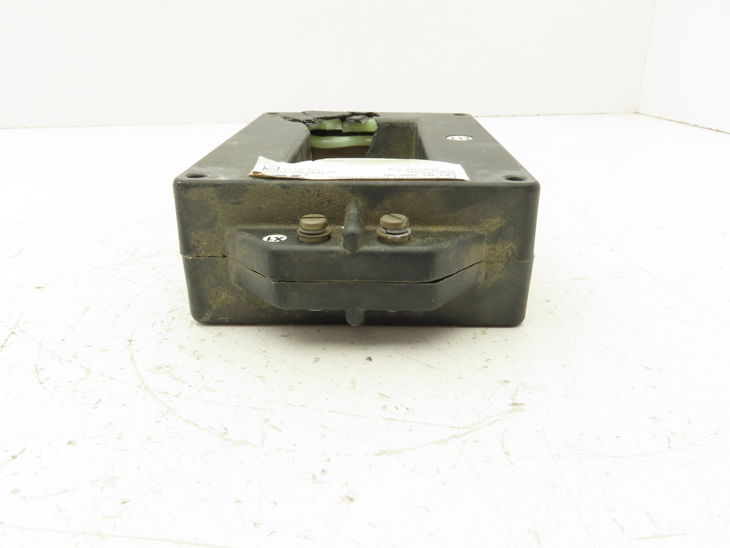 Square D 260R-302 Full Wave Current Transformer 3000:5 Ratio 600V 25-400Hz