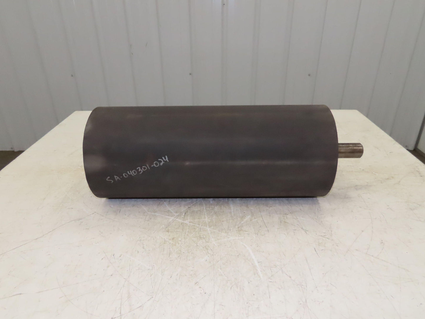 Hytrol 24" Belt Conveyor Center Drive Pulley 8" Dia 20.5"L  SA-040301-024