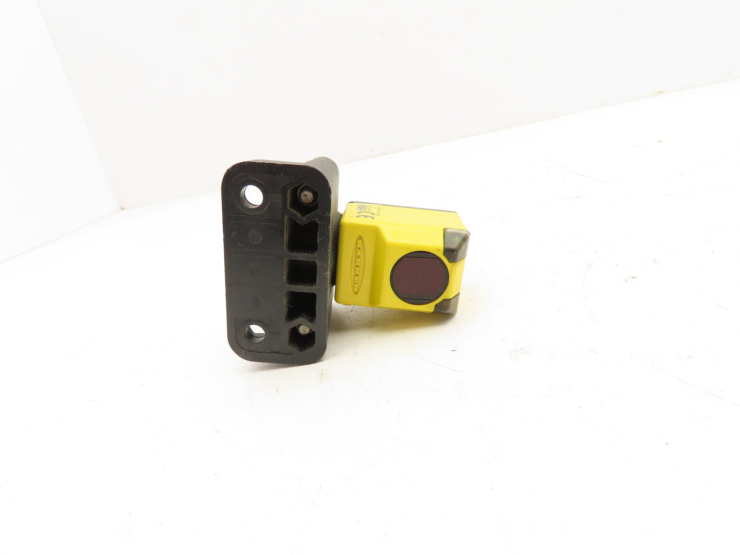 Banner Q25SP6LPQ Photoelectric Sensor 2m Range 10-30VDC Lot of 5