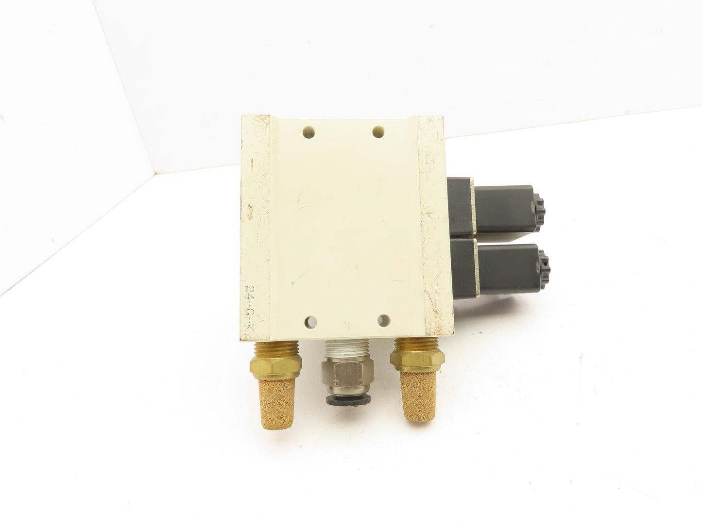 Nitra AVS-5313-120A Solenoid Valve 2-Station Manifold 110V 3/8" NPT