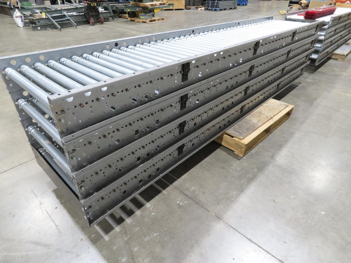Hilmot 30"x 12' Motorized Roller Conveyor 24VDC Variable Speed Zones 27"BF