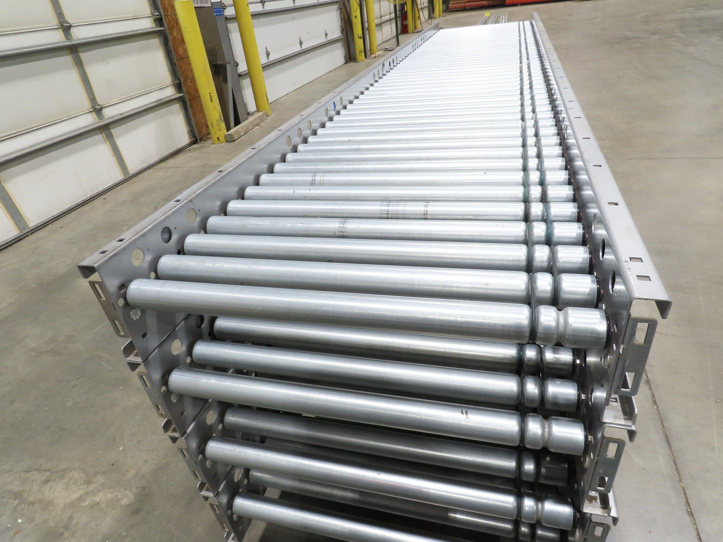 Hilmot 30"x 12' Motorized Roller Conveyor 24VDC Variable Speed Zones 27"BF
