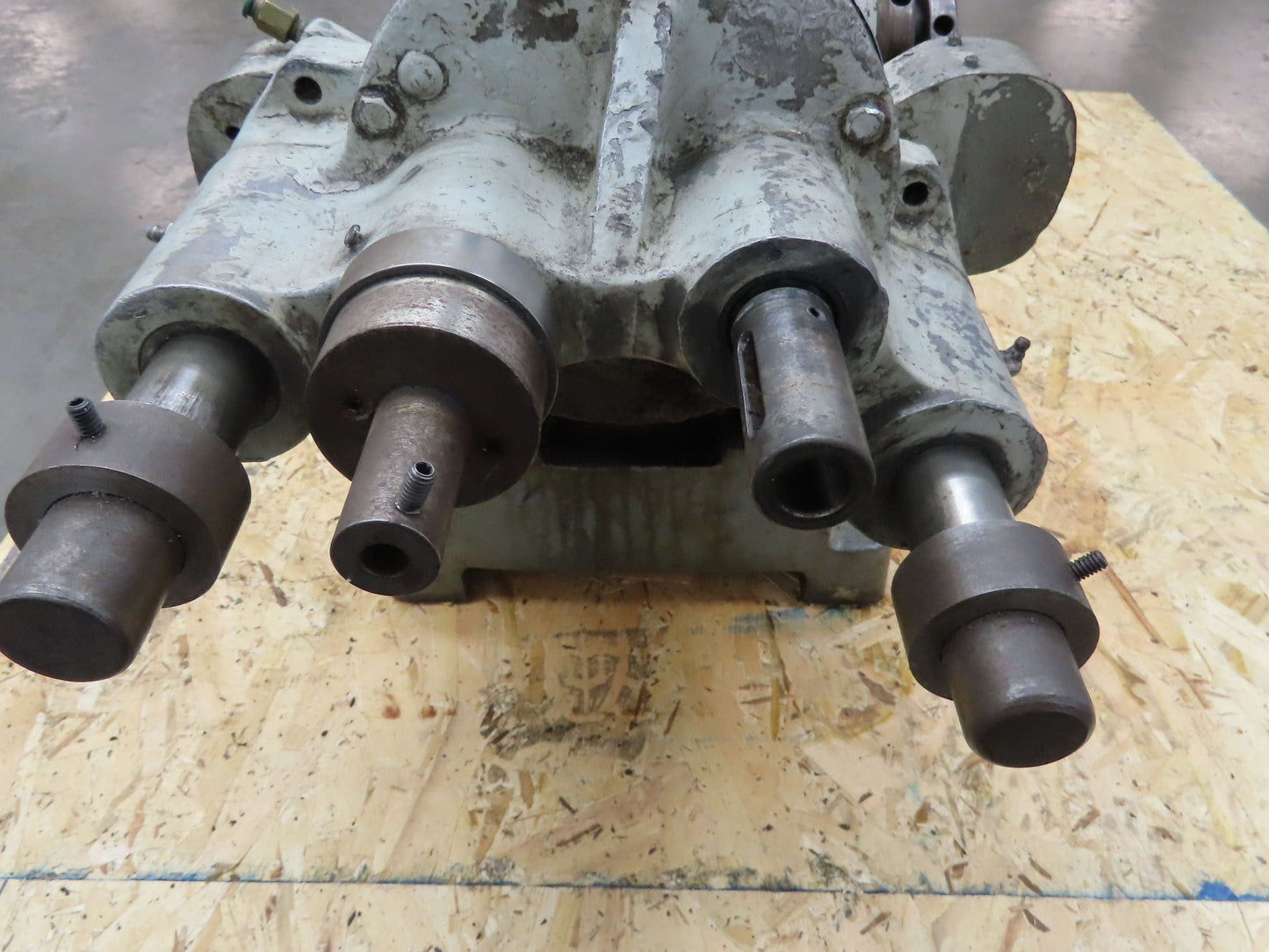 Vintage Horizonal Drill Head Unit Dual Spindles 1.5Hp Louis Allis 220/440V 3Ph
