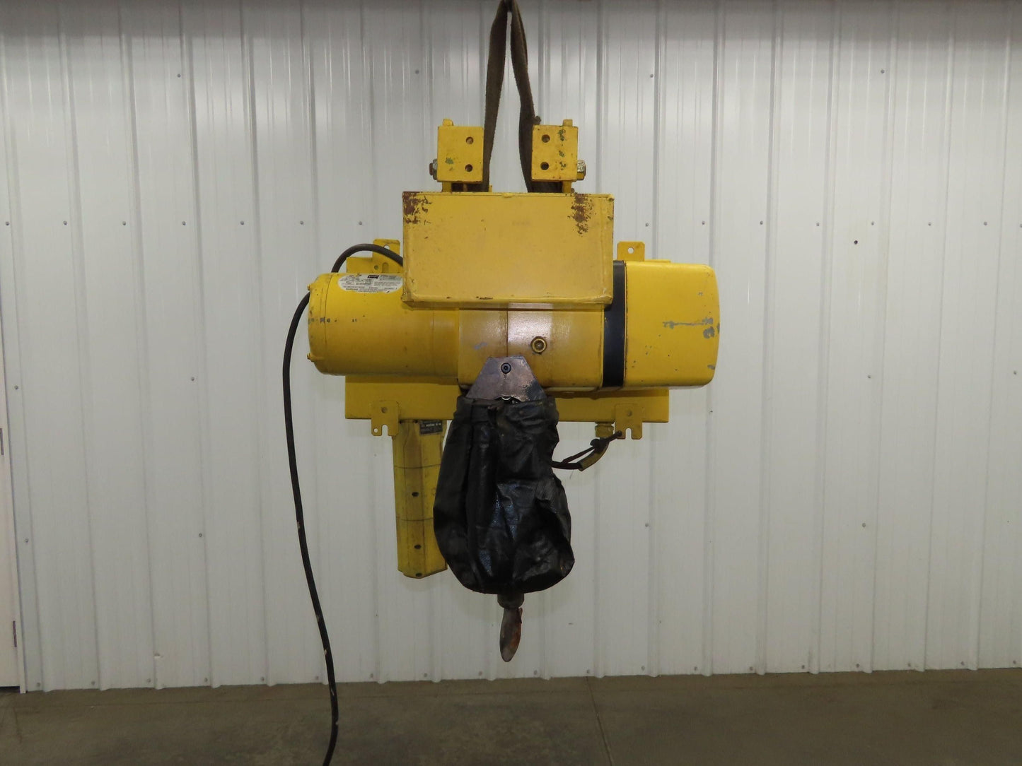 Yale KEL Electric Chain Hoist 1/2 Ton 16 FPM 9' Lift 110 Volt Manual Trolley