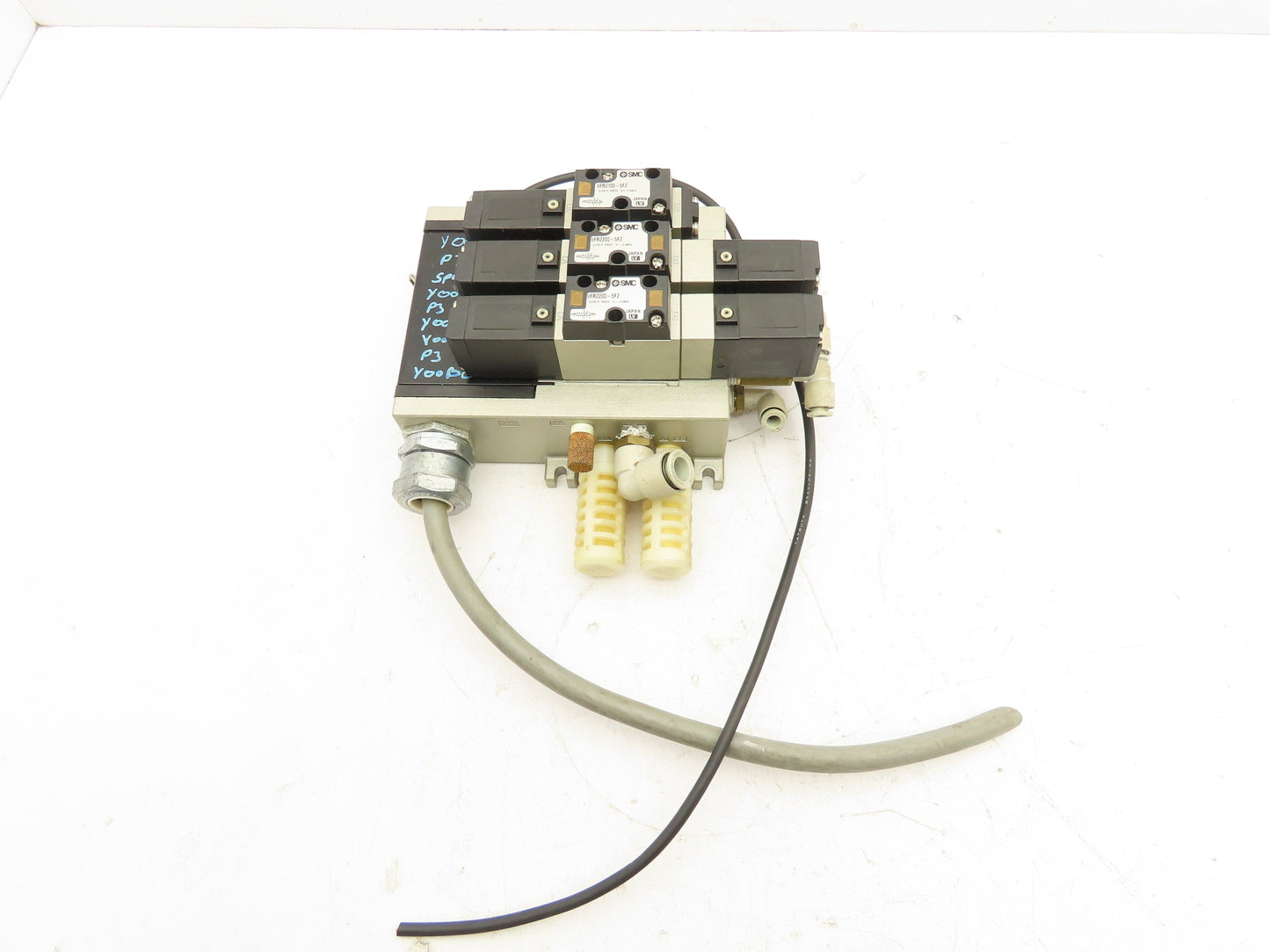 SMC VFR2200-5FZ Pneumatic Solenoid Valve Assembly Manifold 2 Double 1 Single