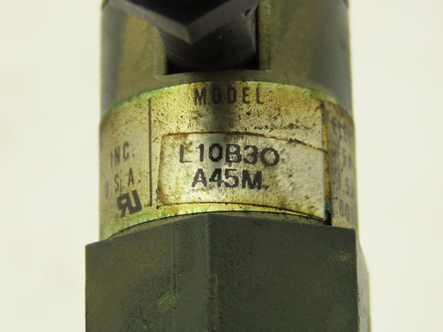 W.E Anderson L10B30 Float Relay Switch NC 1" NPT Thread