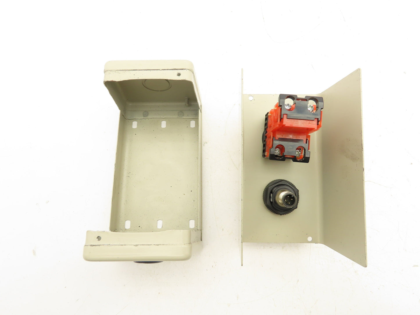 Fuji Banner AHX922A Push Button Enclosure E-Stop 2-Color Touch Sensor