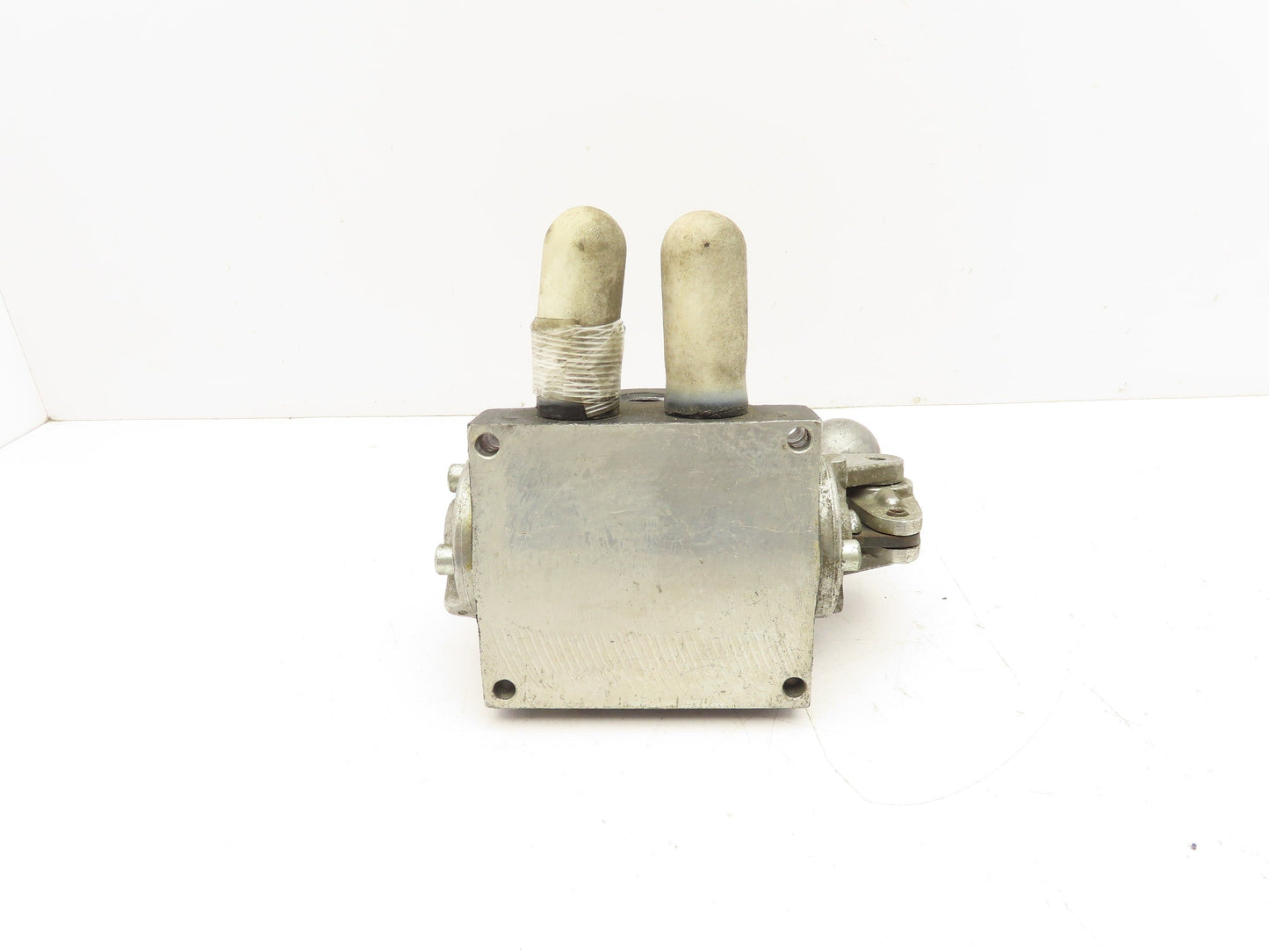 ARO K313LS Manual Directional Control Air Valve 4-Way 3-Position Lever 3/8" NPT