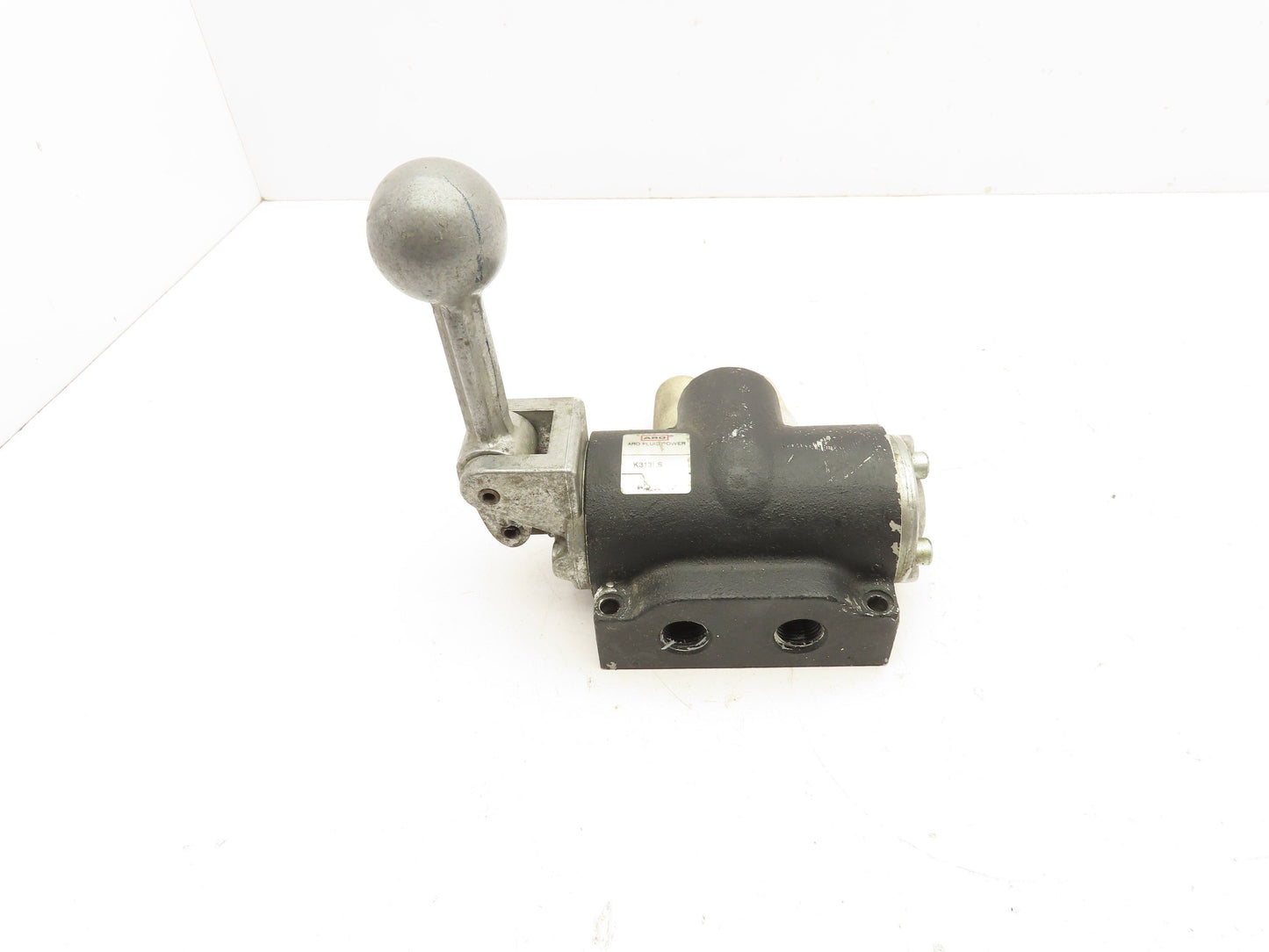 ARO K313LS Manual Directional Control Air Valve 4-Way 3-Position Lever 3/8" NPT