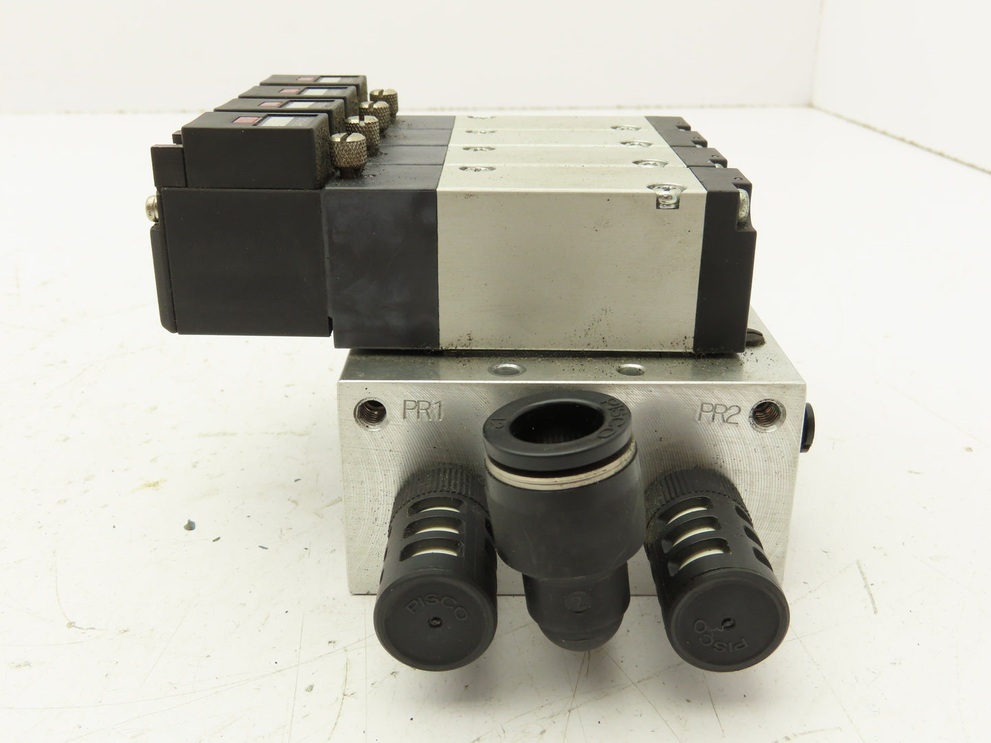 Koganei A180-4E1-83-PSL Pneumatic Solenoid Valve 4-Station Manifold 24VDC