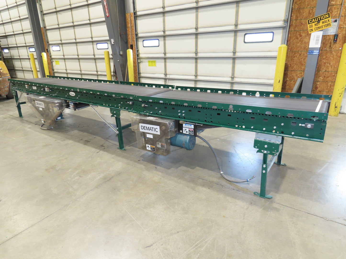 Dematic Rapistan 31"x 18' Gapper Conveyor 26" Belt 3-Speed 235-335fpm Belt Drive