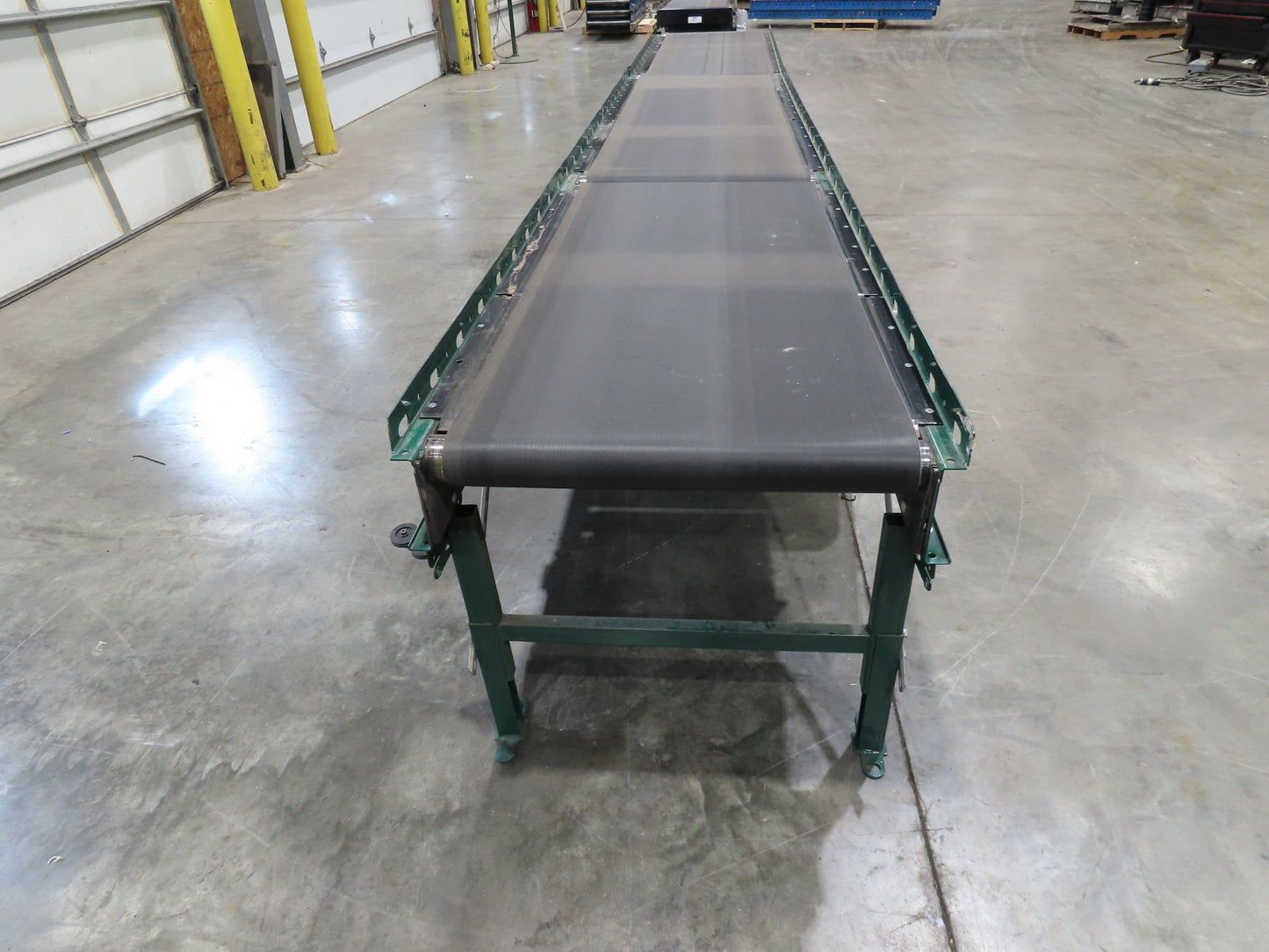 Dematic Rapistan 31"x 18' Gapper Conveyor 26" Belt 3-Speed 235-335fpm Belt Drive