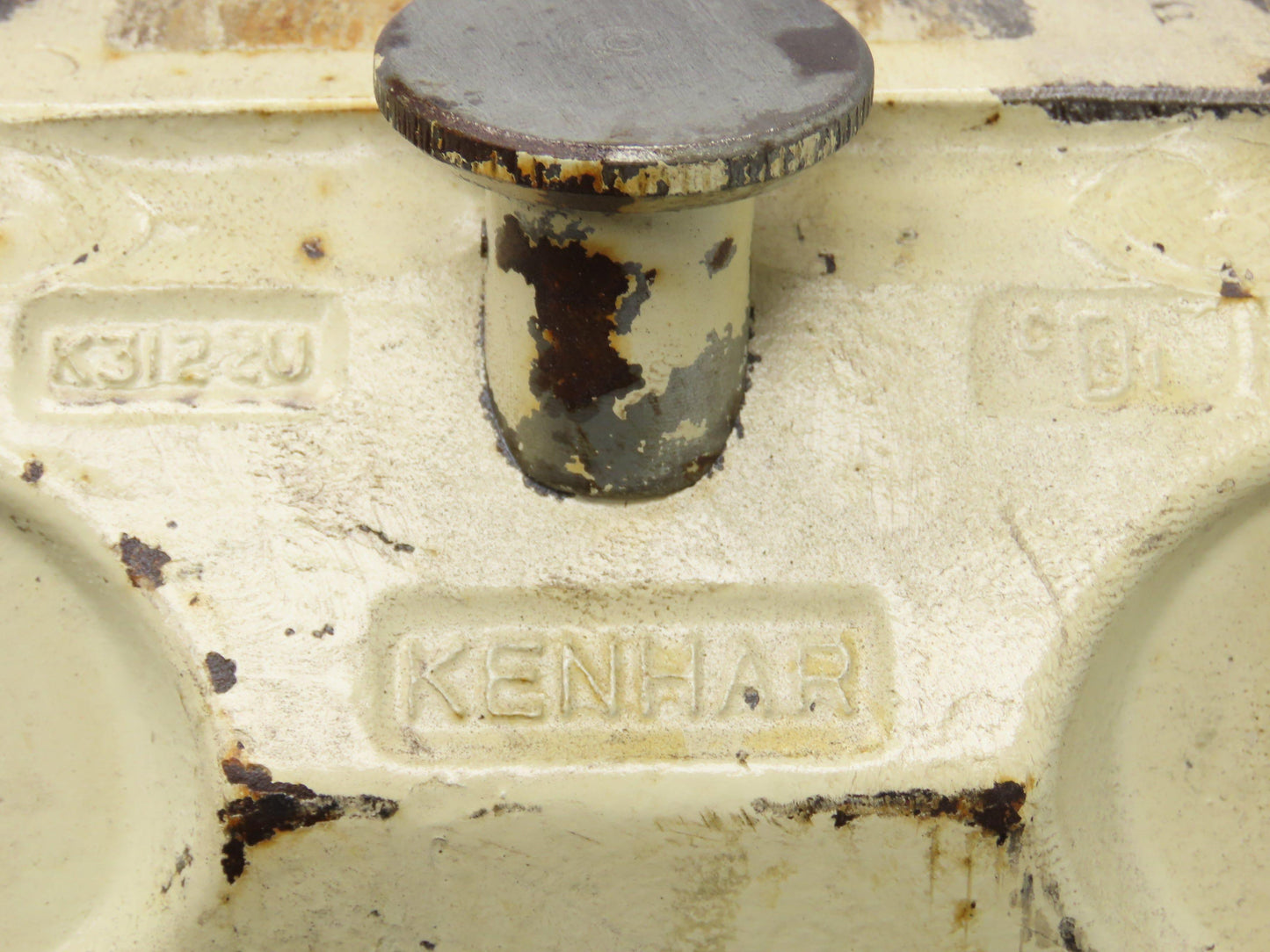 Kenhar K31220 5x42" Class 3 White Steel Forklift Forks Tines 20" Carriage 1-Pair