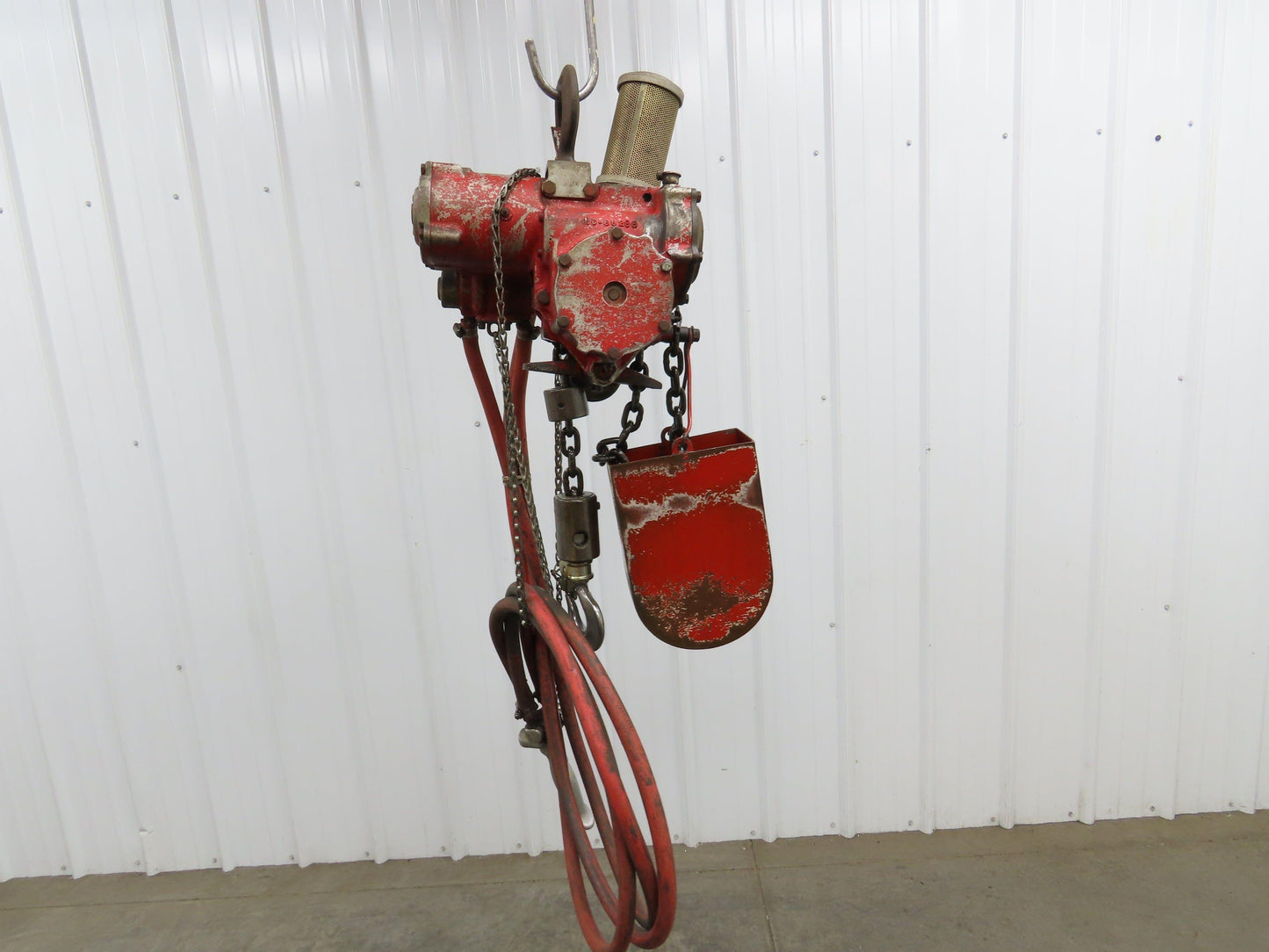 Chicago Pneumatic 1/4 Ton 500Lb Power Vane Air Chain Hoist 14' 8" Lift Pendant