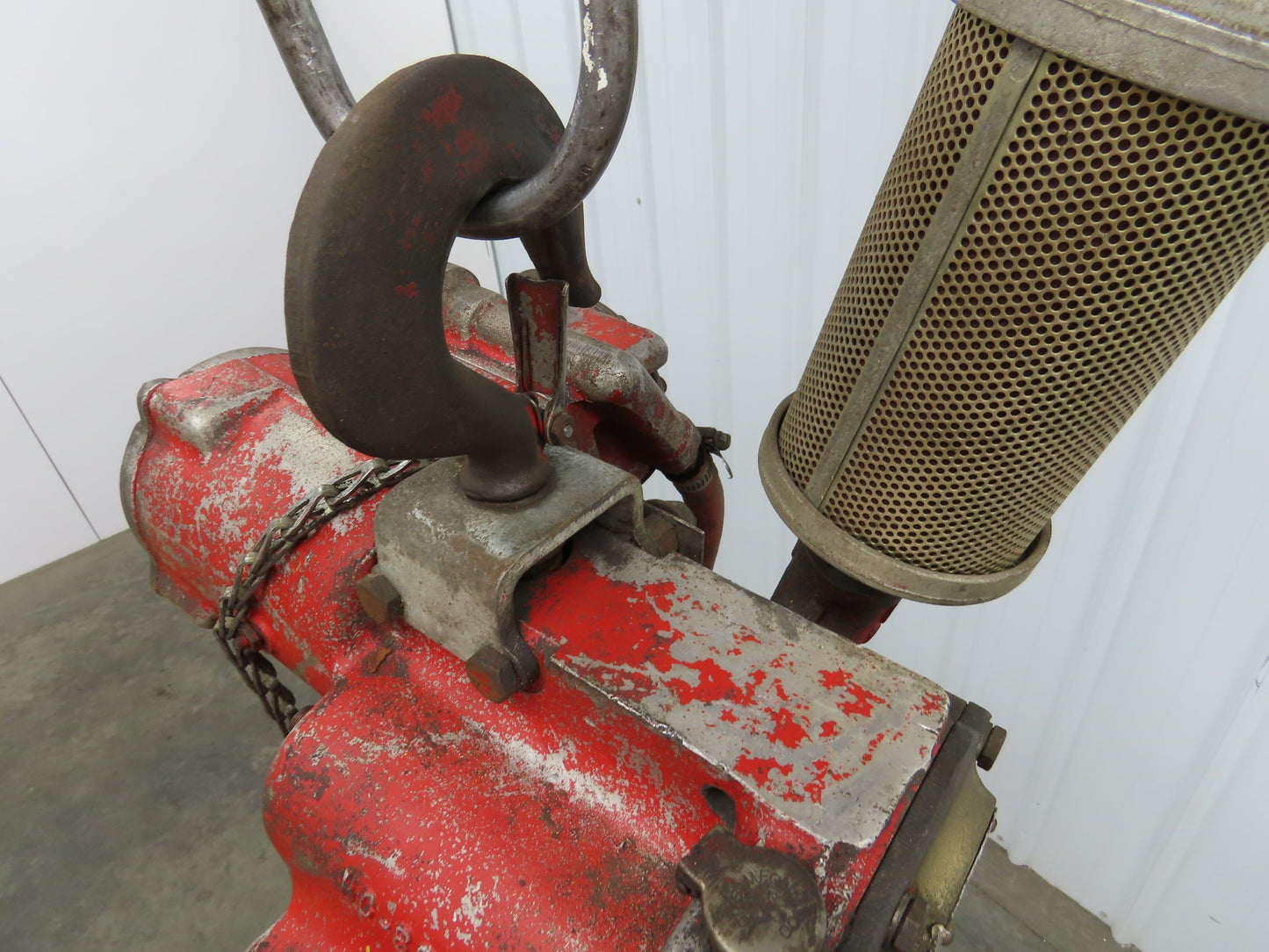 Chicago Pneumatic 1/4 Ton 500Lb Power Vane Air Chain Hoist 14' 8" Lift Pendant