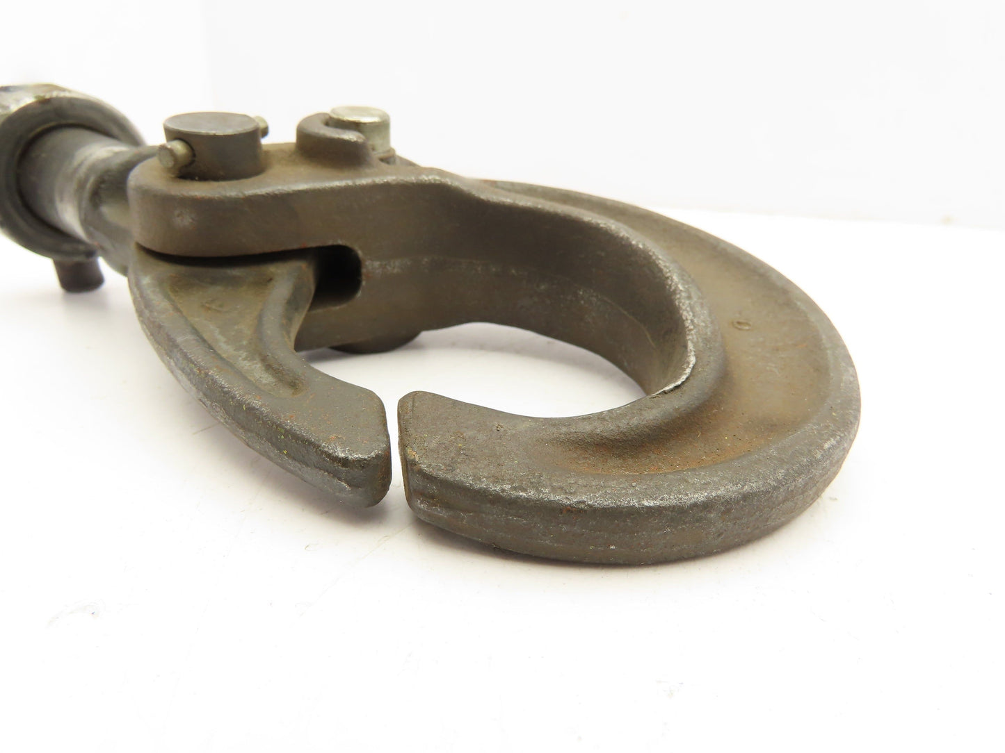 CM Lodestar 1057 R-RR Chain Hoist Latchlok Lower Hook Swivel Bearing Shank