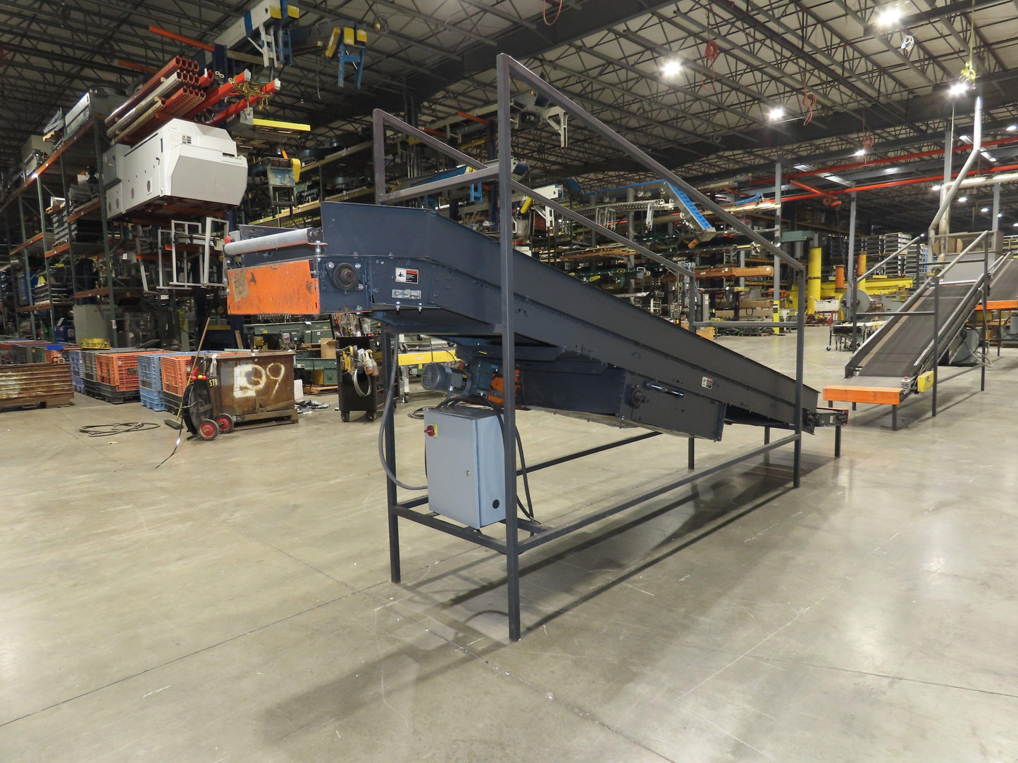 Alvey 28"x 17' Slider Bed 24" Belt Incline Conveyor Variable Speed Drive 460V