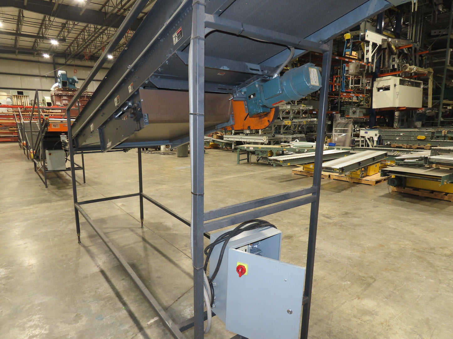 Alvey 28"x 17' Slider Bed 24" Belt Incline Conveyor Variable Speed Drive 460V