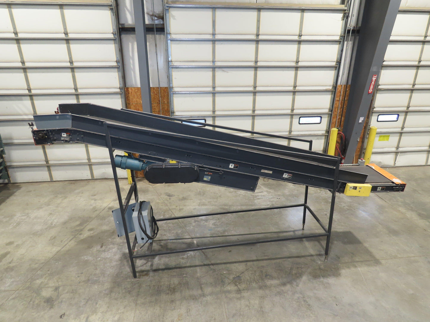 Alvey 28"x 17' Slider Bed 24" Belt Incline Conveyor Variable Speed Drive 460V