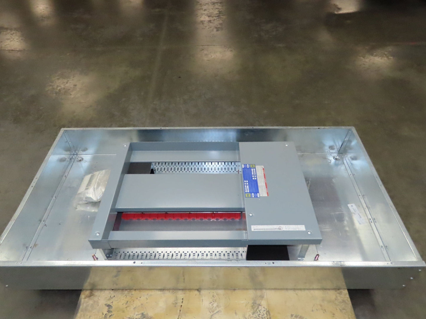 Square D HCM I-Line Panelboard Breaker Box 600 Amp 600V 30 Space Main Lug