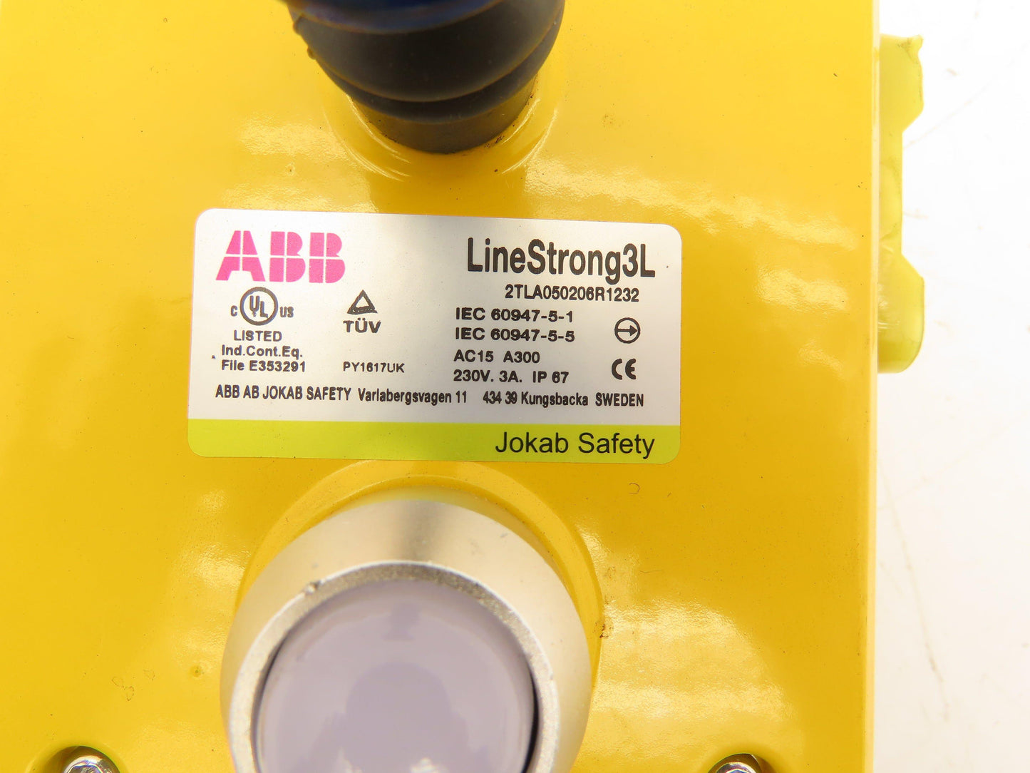 ABB Jokab Safety LineStrong3L Rope Pull Grab Cable Switch E-Stop 2TLA050206R1232