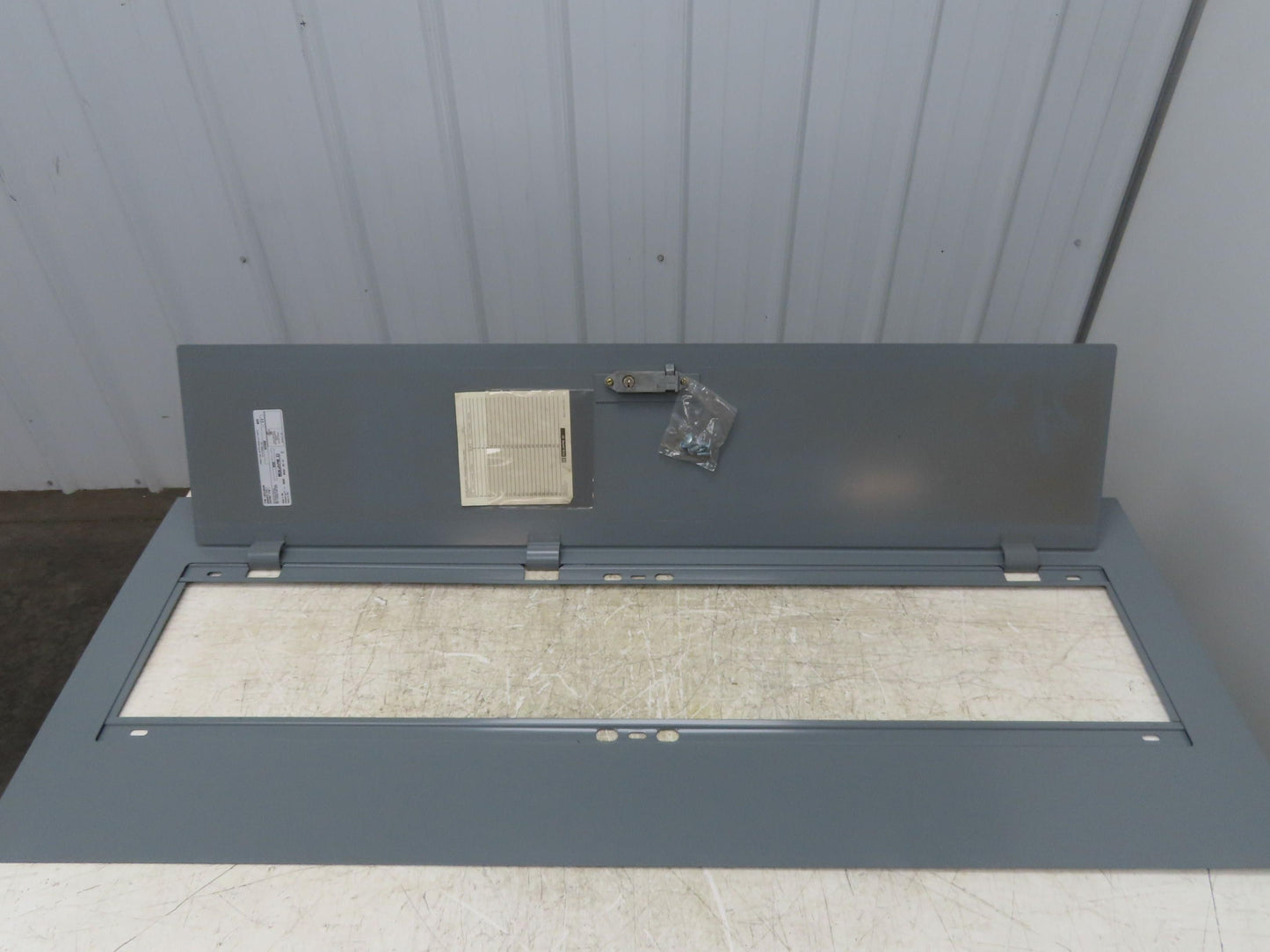 Square D MHC50S Breaker Box Panelboard Cover Hinged Door 20x50" Surface Gray