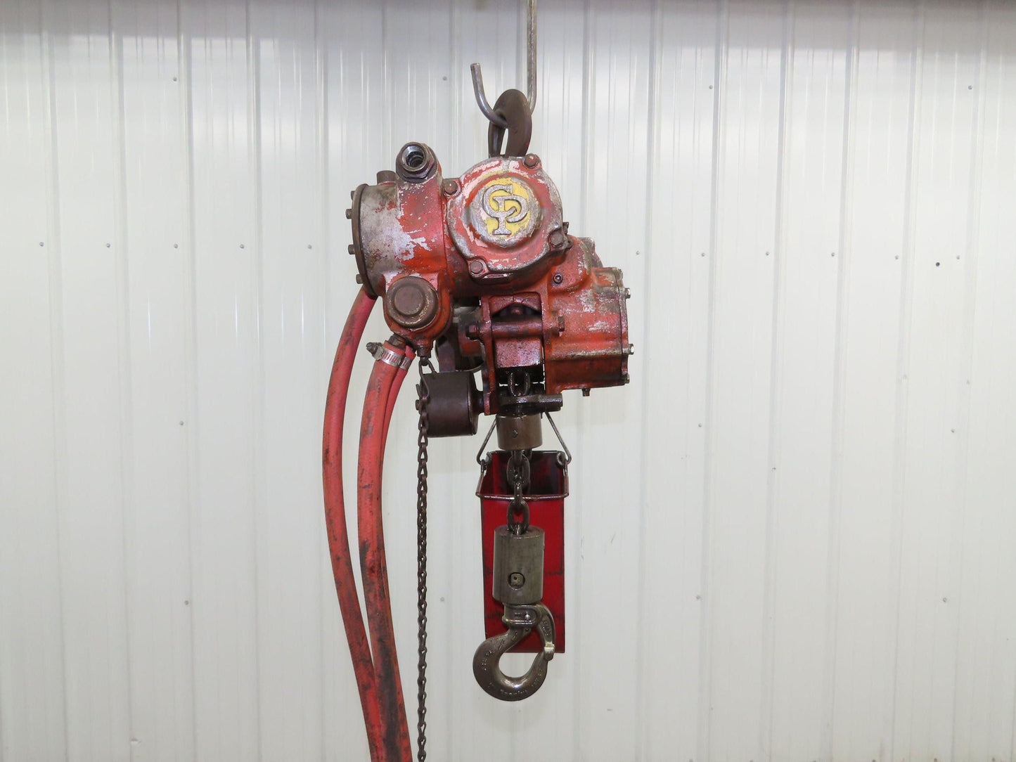 Chicago Pneumatic 1/2 Ton 1000Lb Power Vane Air Chain Hoist 10' 8" Lift Pendant
