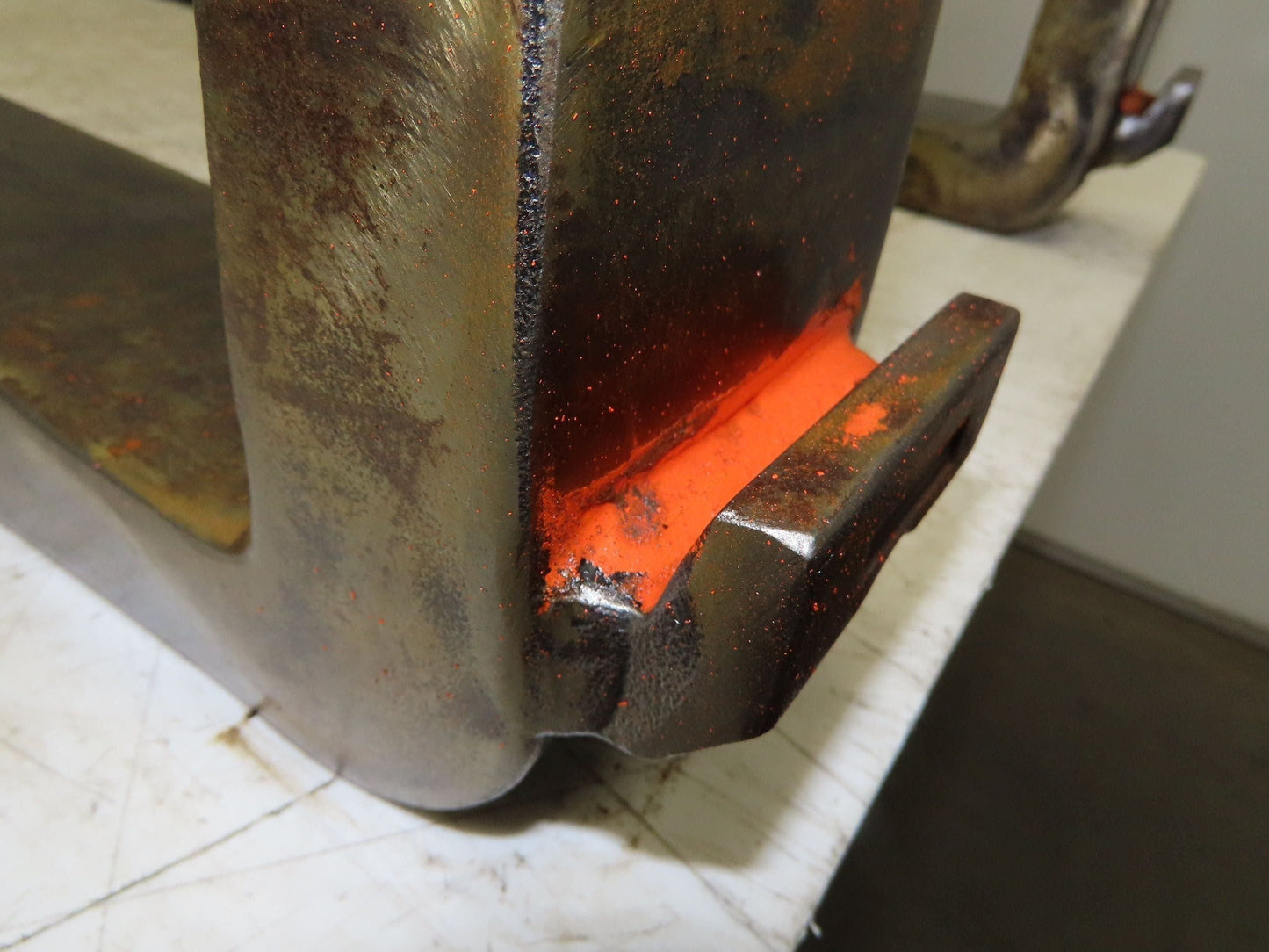 Bolzoni 4x42" Class 2 Steel Forklift Forks Tines 16" Carriage 1-Pair