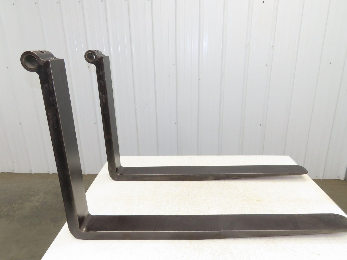 4x42" Shaft Mount Steel Forklift Forks Tines 1-1/2" Shaft 1-Pair