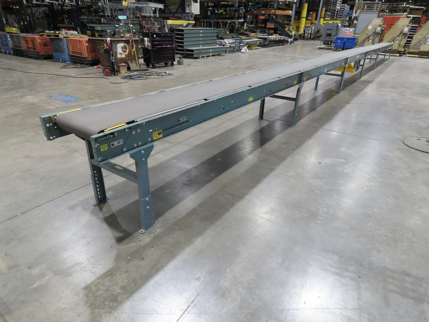 Hytrol 24"x 61' Slider Bed Conveyor 18" Belt 230/460V Center Drive 136 FPM