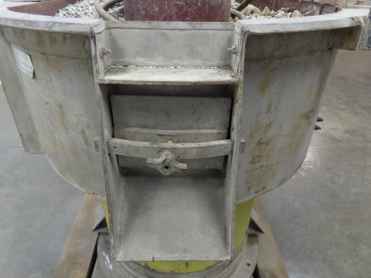 Gyromatic G-5D Vibratory Finisher Mixed Media 5Hp 230/460V 3Ph Tumbler