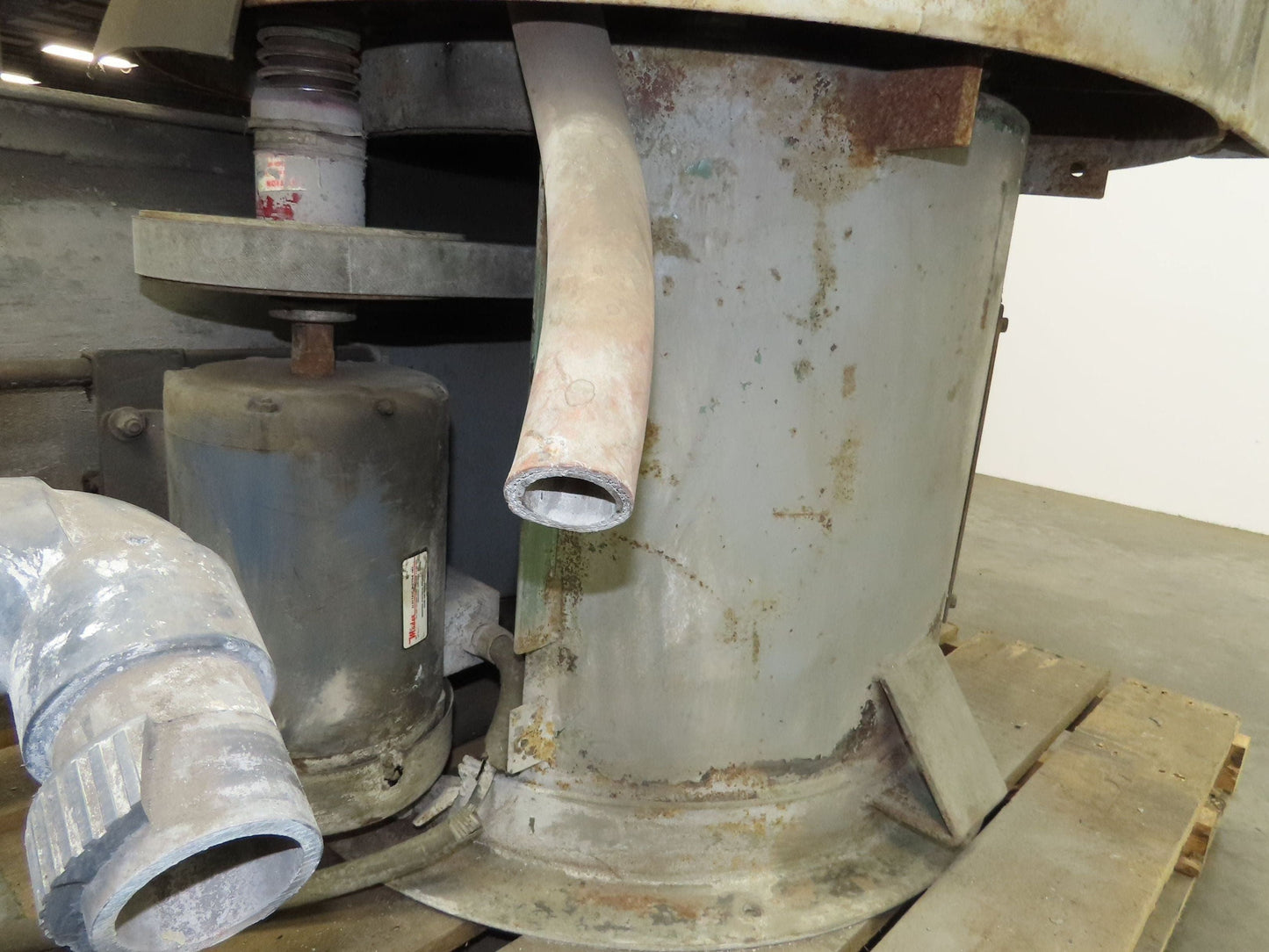 Gyromatic G-5D Vibratory Finisher Mixed Media 5Hp 230/460V 3Ph Tumbler