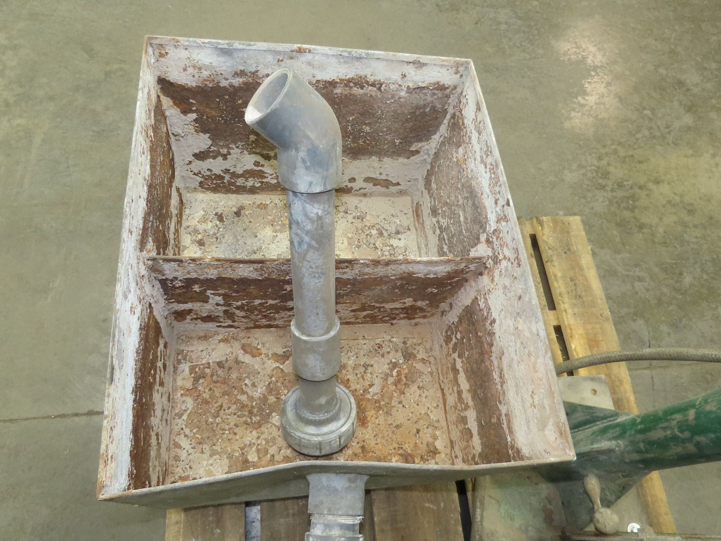 Gyromatic G-5D Vibratory Finisher Mixed Media 5Hp 230/460V 3Ph Tumbler