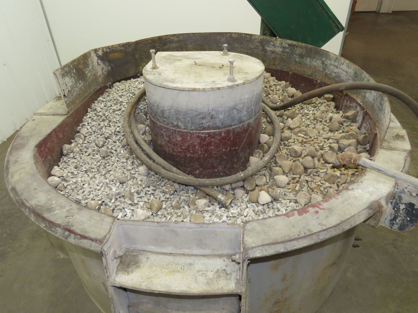 Gyromatic G-5D Vibratory Finisher Mixed Media 5Hp 230/460V 3Ph Tumbler