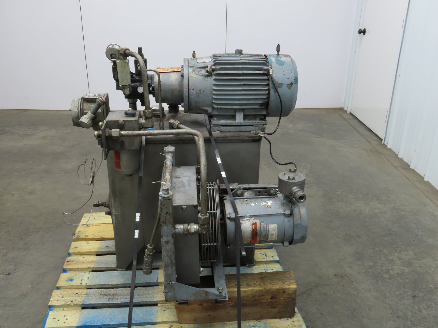 Continental Hydraulic Power Unit 20 Gal 2000psi 8gpm Pump 10hp 460V w/Oil Cooler