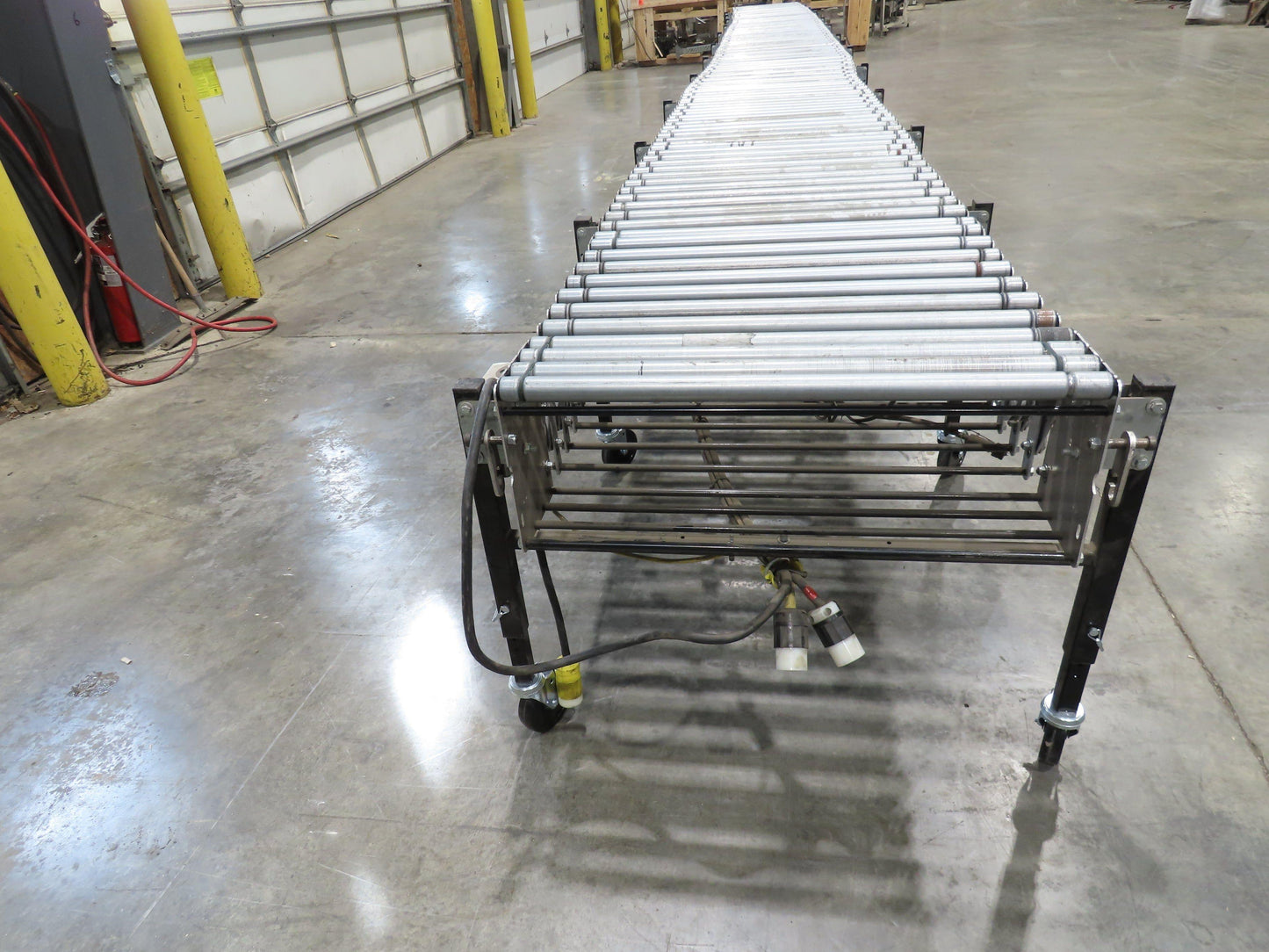 ConveyX 30"x 18-33' Expandable Powered Roller Flex Conveyor Portable 115V