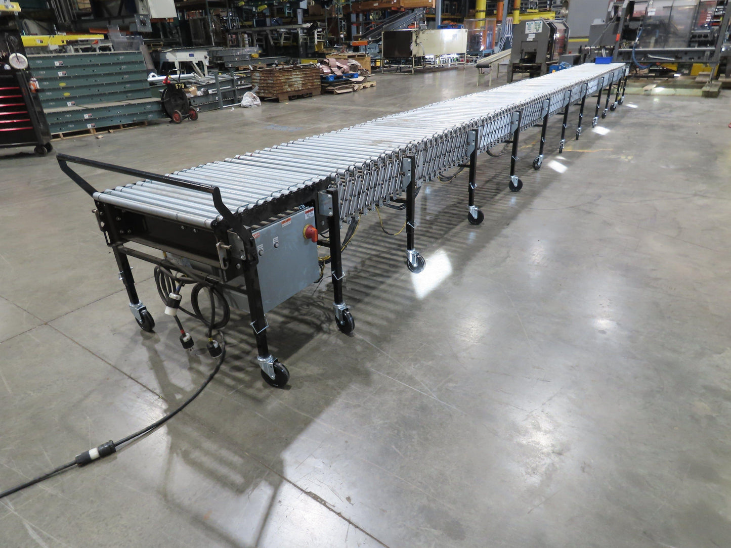 ConveyX 30"x 18-33' Expandable Powered Roller Flex Conveyor Portable 115V