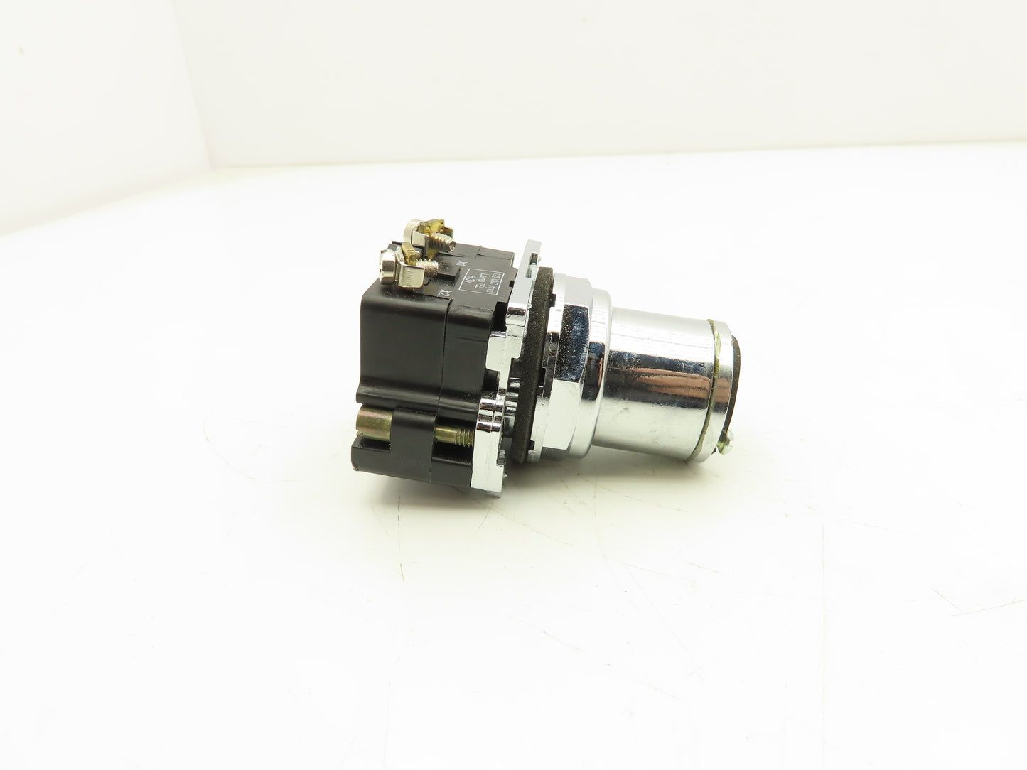 Eaton Cutler-Hammer 10250T6097 Illuminated Selector Switch 4-Position 30mm