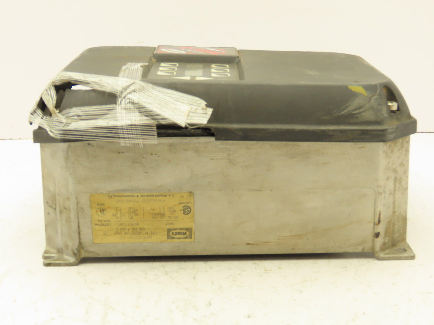 Woods WFC2000-7C E-Trac AC Inverter VFD Drive 230V 1PH to 230V 3PH Output 3/4Hp