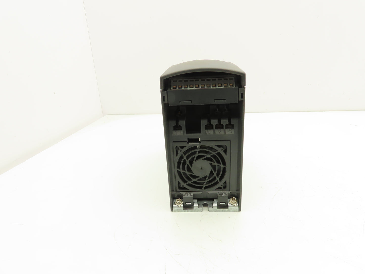 Siemens 6SE6440-2AB12-5AA1 Micromaster 440 VFD Drive Inverter 240V 0.25kW