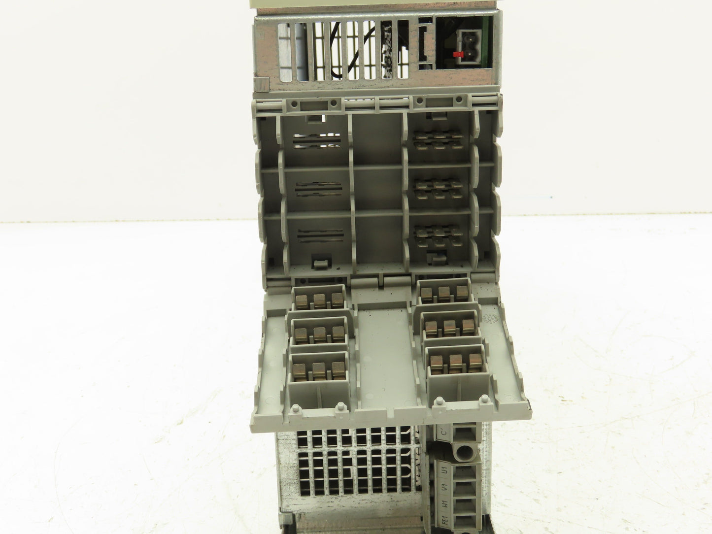 Siemens 6SE7021-0EP50 Simovert Masterdrives MC AC/AC Servo Drive 10A 480V 3PH