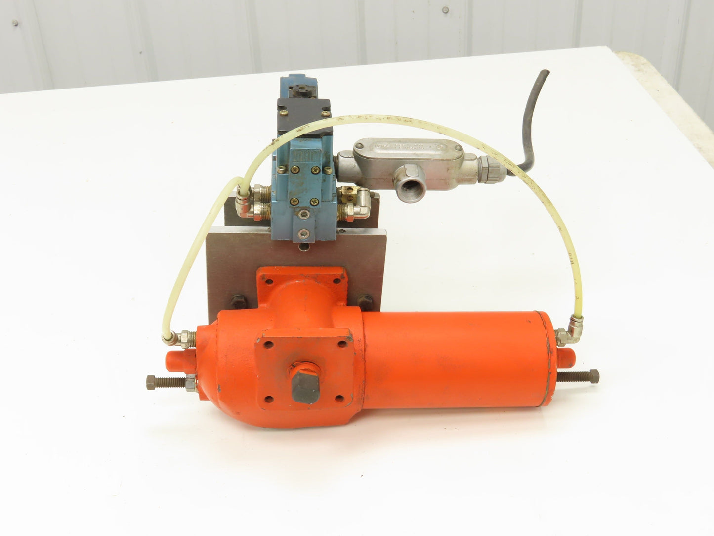 Bettis CB315 Pneumatic Solenoid Actuated 5" Butterfly Valve 120psi 24VDC