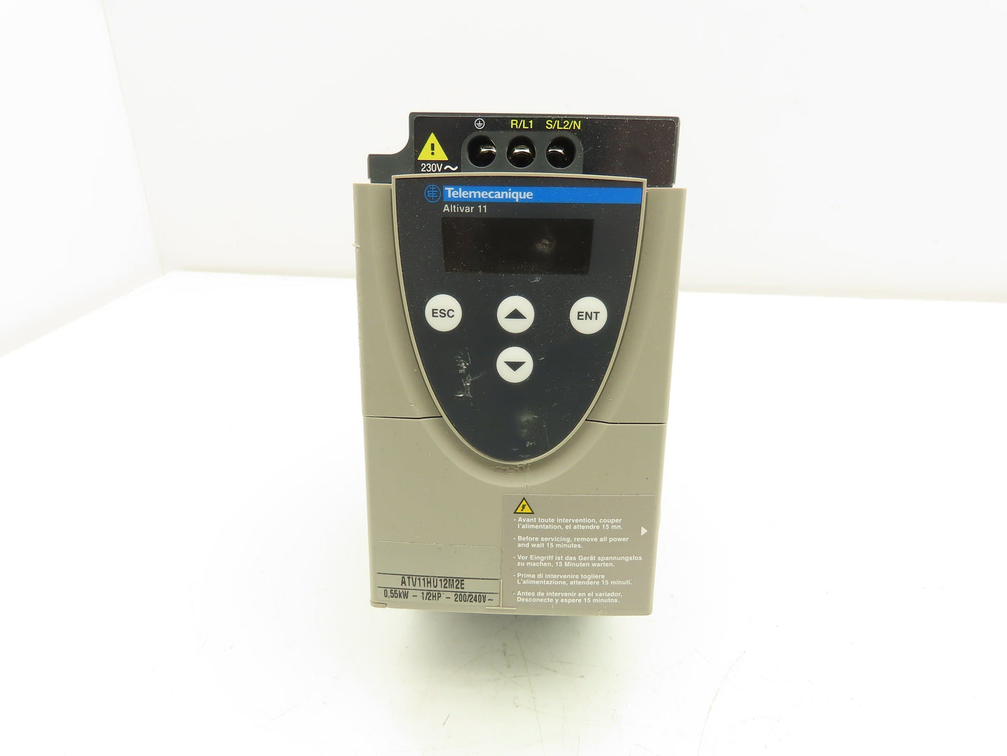 Telemecanique ATV11HU12M2E Altivar 11 AC Drive VFD 0.55kva 1/2Hp 1Ph 240V Input