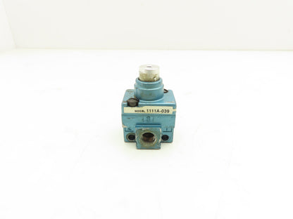 MAC 1111A-039 3-Way Solenoid Valve 1/8" NPT