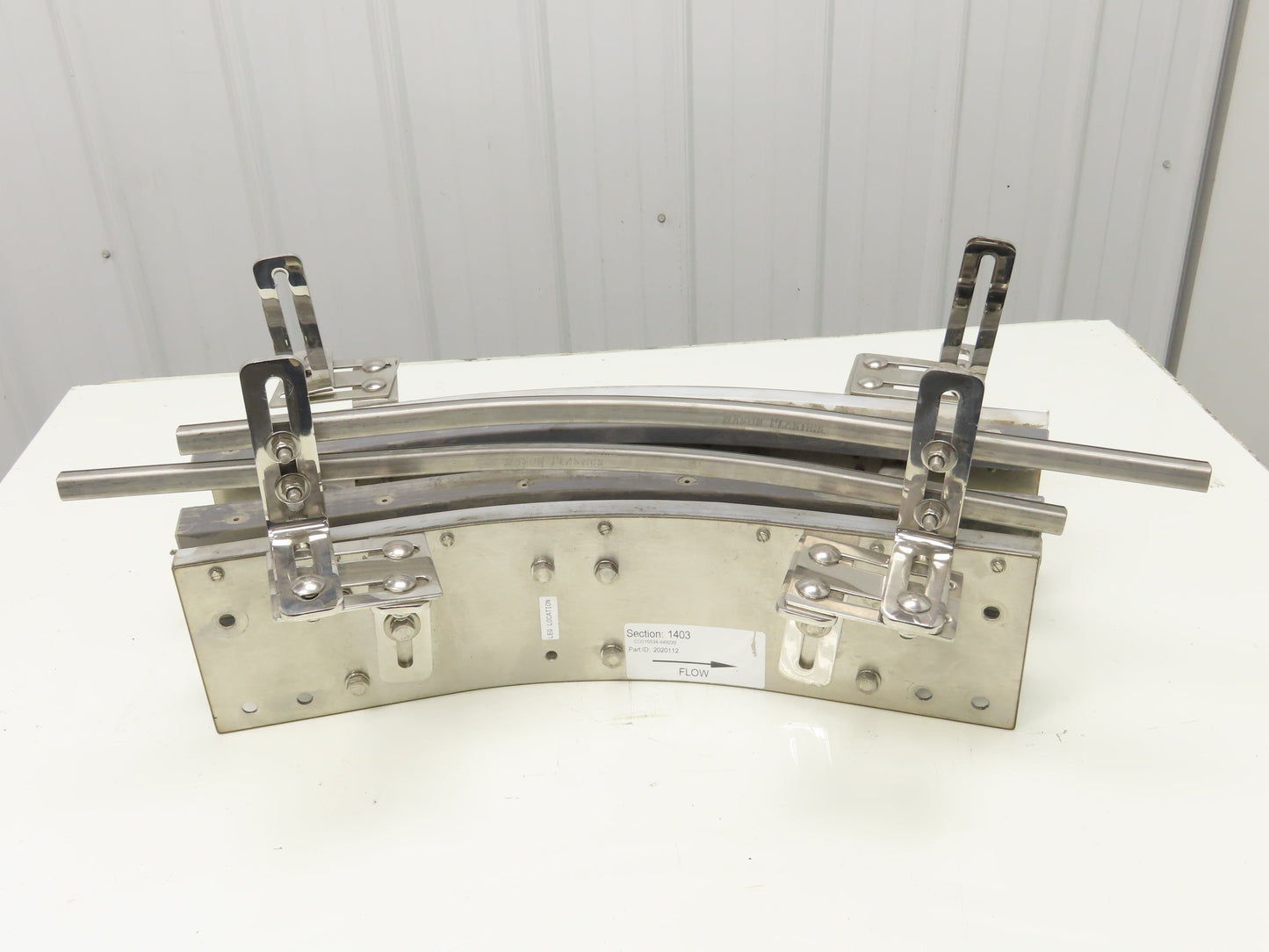 Arrowhead 7.5" Tabletop Belt Stainless Bottle Conveyor 45° Curve Section 24"L
